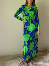 Load image into Gallery viewer, 60s Bold Floral Maxi
