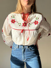 Load image into Gallery viewer, 60s &quot;its all happening&quot; Peasant Top
