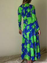 Load image into Gallery viewer, 60s Bold Floral Maxi
